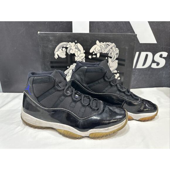Jordan 11 Retro Space Jam 2016 - Size 13 With Box And Inserts - Picture 1 of 12